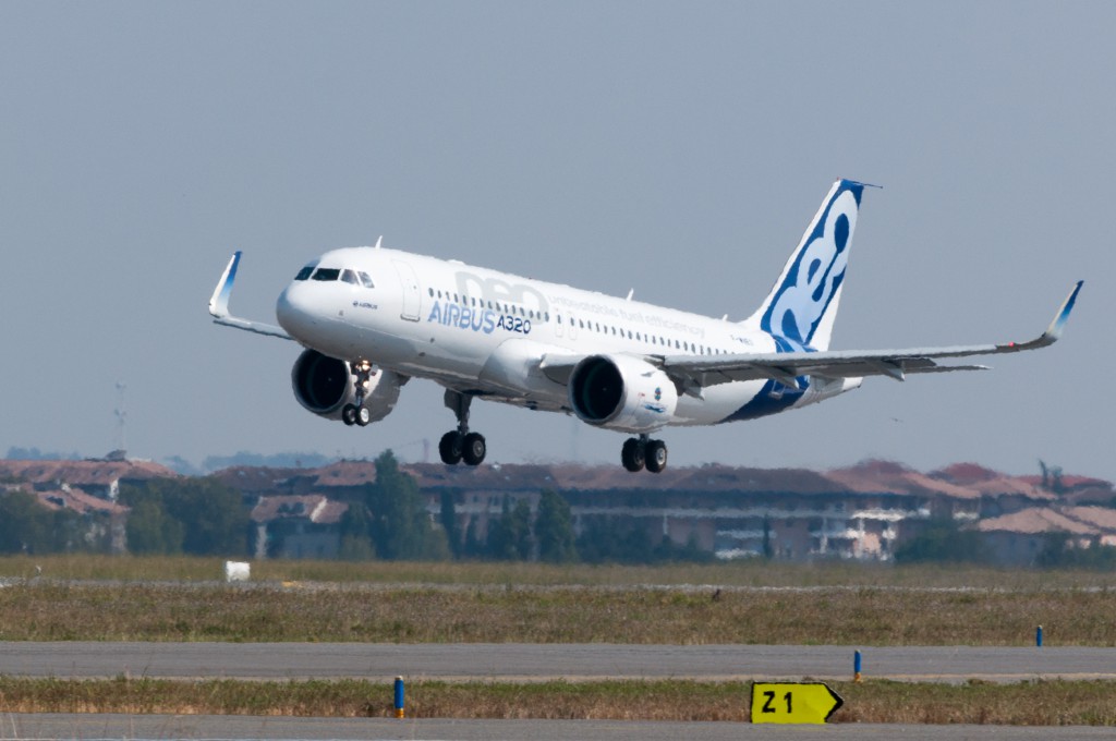 Pengiriman Airbus A320neo Pertama