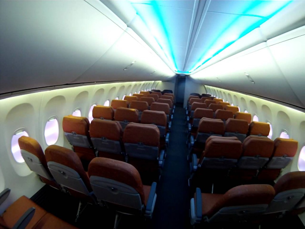 Kargo Terlalu Berat, 737 Milik Ukraine International Airlines Rusak