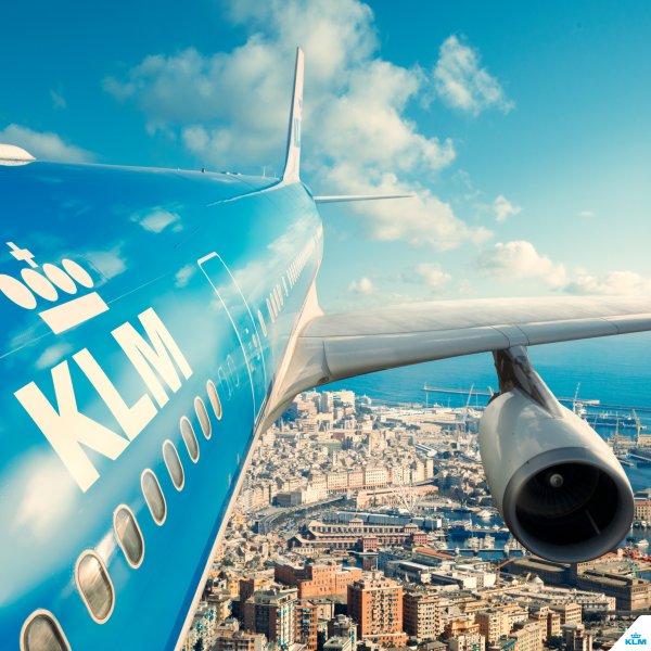KLM Mendarat Darurat