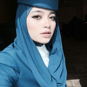 Pramugari Cantik Berjilbab Bikin Penasaran Radiah binti Sarip