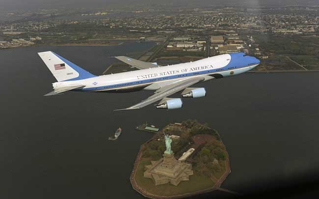 Boeing Dapatkan Kontrak US$1,65 Miliar untuk Ganti Dua Air Force One