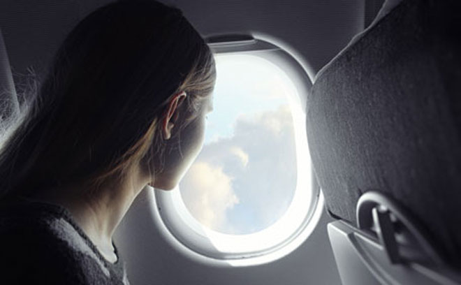 Kenapa Penumpang Selalu Diminta Membuka Penutup Jendela Saat Take-Off & Landing?
