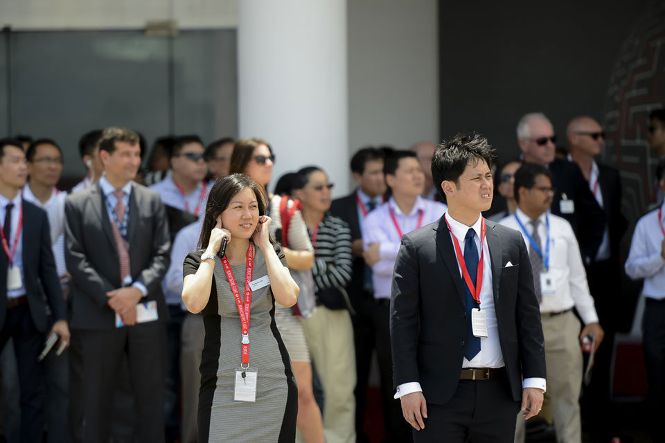 SINGAPORE AIRSHOW: Kumpulan Foto-Foto Pameran Hari Kedua