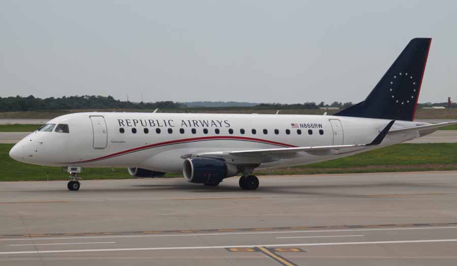 Republic Airways Bangkrut