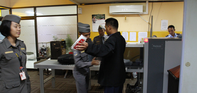 Penumpang Garuda Indonesia Bawa Ganja Tertangkap di Ngurah Rai