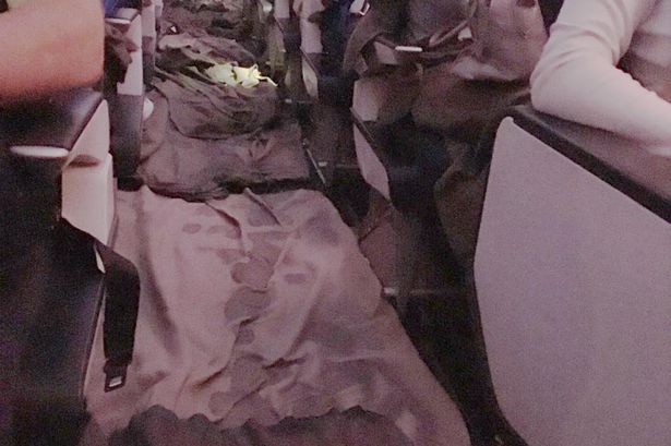 Pipa Air Bocor, Kabin Pesawat British Airways Kebanjiran