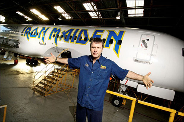 Terlalu Berat, Ed Force One Tak Bisa Mendarat di Dortmund