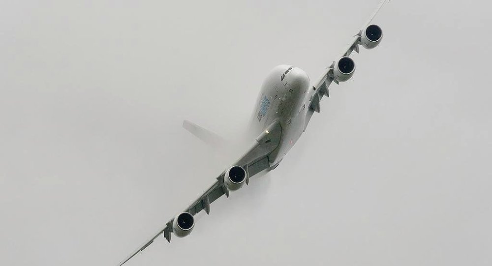 Airbus A380 Lufthansa Nyaris Bertabrakan dengan Drone