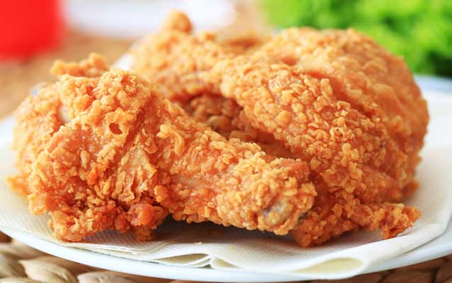 Hindari 7 Makanan Ini Sebelum Boarding