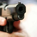Gila….Tiba-tiba Wanita Ini Todongkan Pistol di Bandara Soekarno-Hatta