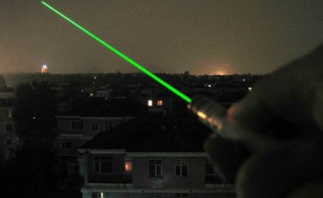 Didatangi Petugas TNI AU, Penembak Laser ke Udara Ternyata Dibekingi Preman