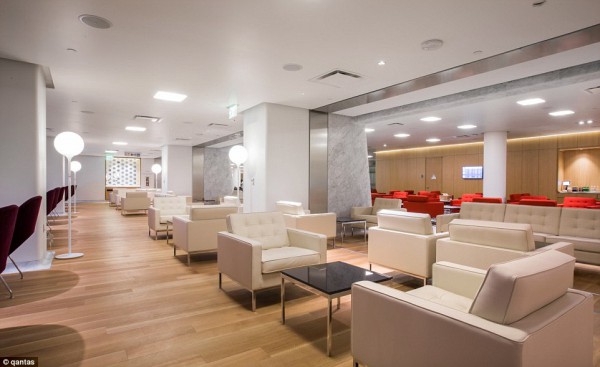 Manjakan Penumpang, Qantas Bikin Lounge Mewah di Heathrow London