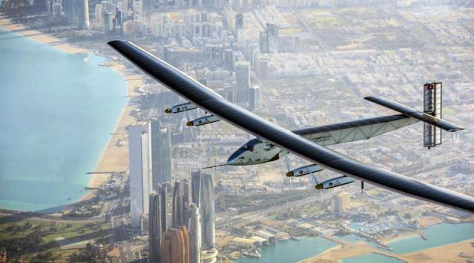 Solar Impulse 2 Sukses Lintasi Samudra Pasifik