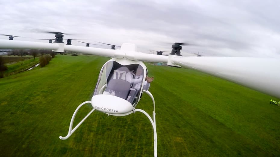 Volocopter Elektrik Berawak Sukses Terbang Perdana