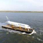 Di Irlandia, Boeing Berlayar Menyusuri Sungai