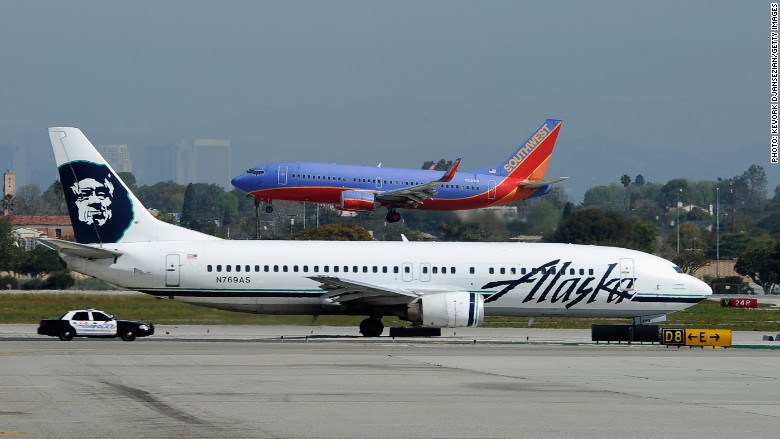 Alaska Airlines Terbang dengan Bahan Bakar Fermentasi Jagung