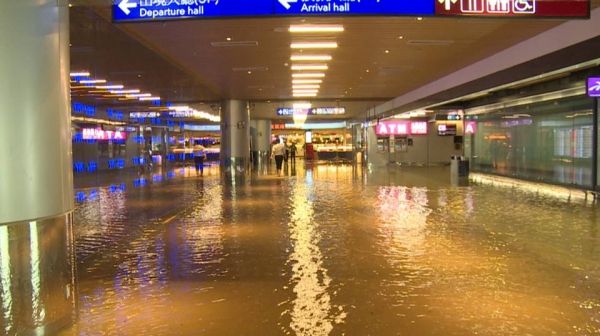 Kebanjiran, Kepala Bandara Taoyuan Taiwan Mundur dari Jabatan