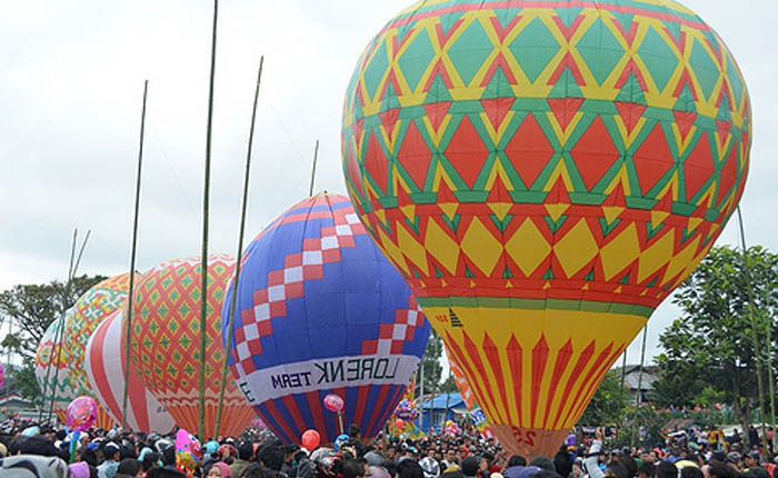 Terbangkan Balon Udara Dibolehkan Asal Dilengkapi dengan Deteksi Radar
