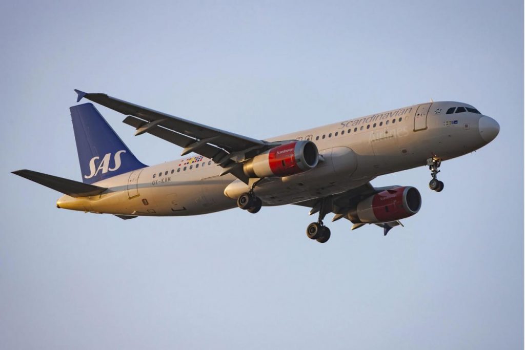 SAS Airlines Emergency Landing After a “Suspect Package” Was found