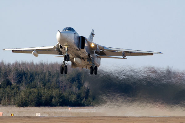 Fighter Jets USAF Blocks Su-24 Syria