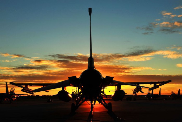 India Resmi Cari Jet Tempur Mesin Tunggal, F-16 vs Gripen akan Bertarung Sengit