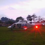 Helikopter Menteri Susi Mendarat Darurat di Tengah-Tengah Pertandingan Sepakbola