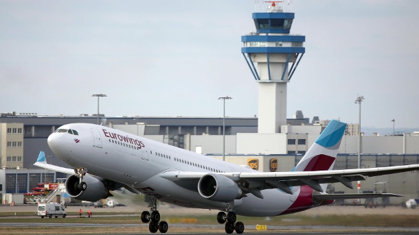 Khawatir Ada Bom, Eurowings Mendarat Darurat di Kuwait