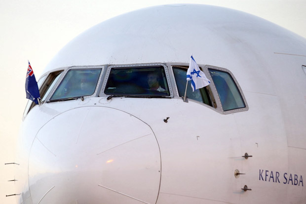 Dilarang Masuk Indonesia, Pesawat PM Israel Terpaksa Tambah 2,5 Jam Penerbangan