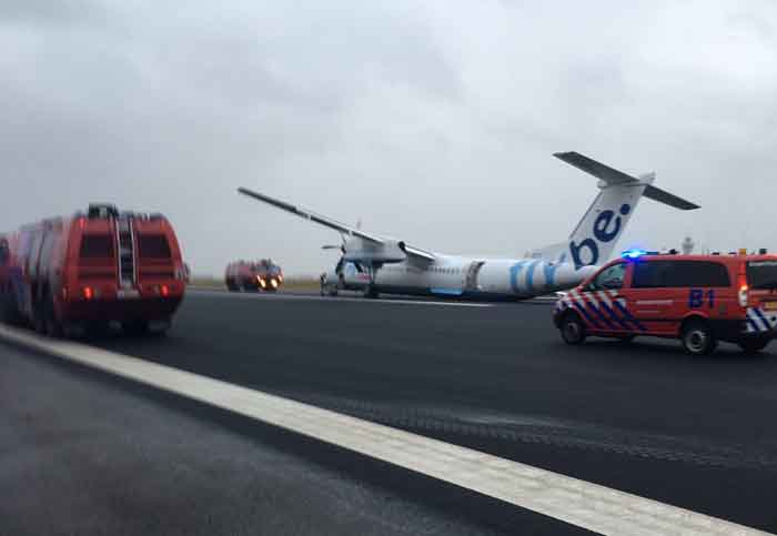 Bawa 59 Penumpang, Pesawat Flybe Kecelakaan Saat Mendrat