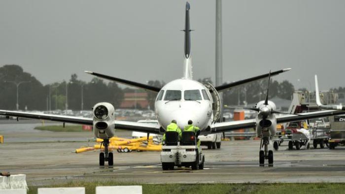 Satu Baling-Baling Lepas, Pesawat Regional Express Airlines Mendarat Selamat