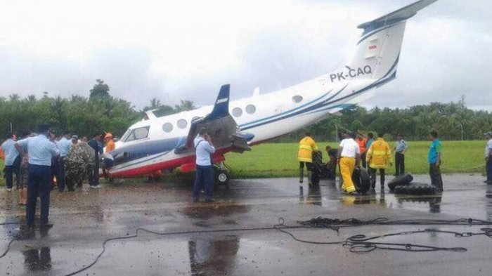 Pesawat Kemenhub Tergelincir di Bandara Pattimura