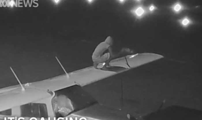 Ya Ampun, Orang-Orang Ini Menyusup ke Bandara Hanya Untuk Mencium Bahan Bakar Pesawat