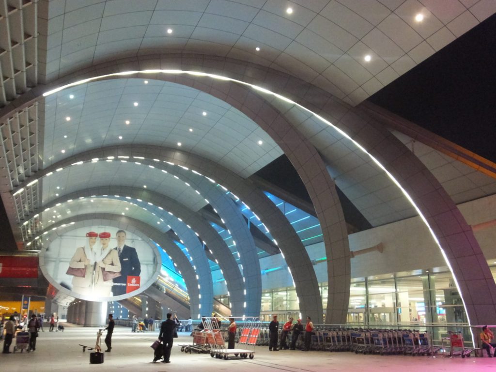 Bandara Dubai yang Makin Menggoda Maskapai
