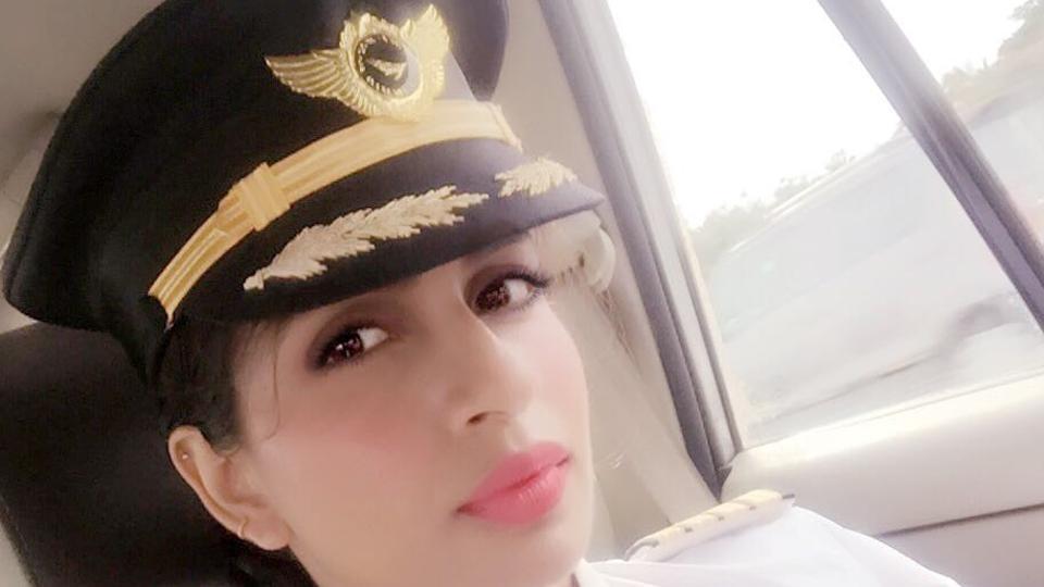 Bidadari Pilot Termuda di Kemudi Boeing 777