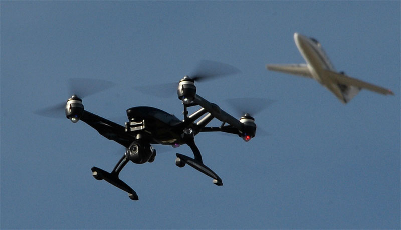 Komunitas Drone dan Penerbangan AS Bersitegang