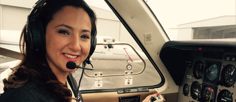 Pilot Perempuan Afganistan Pertama Keliling Dunia Mampir Indonesia