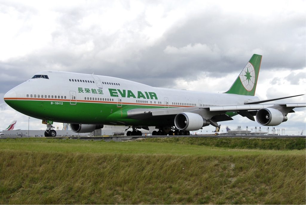 Terbang Terakhir Boeing 747 EVA Air Bikin Baper