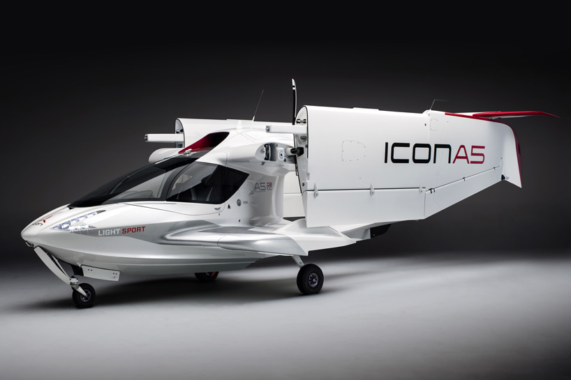 Amfibi, Ringan dan Sayap Terlipat : ICON A5