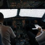 Pilot Melawan Badai, Landing Tanpa Mampu Melihat Landasan