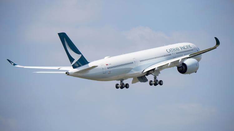 Hongkong-Eropa Lebih Dekat dengan Cathay Pacific
