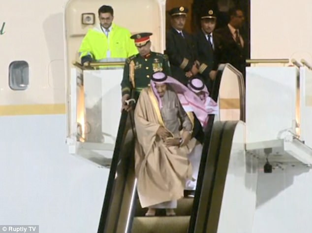 Eskalator Emas Raja Salman Macet di Rusia