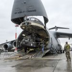 C-5: Pesawat Angkut Militer Terbesar