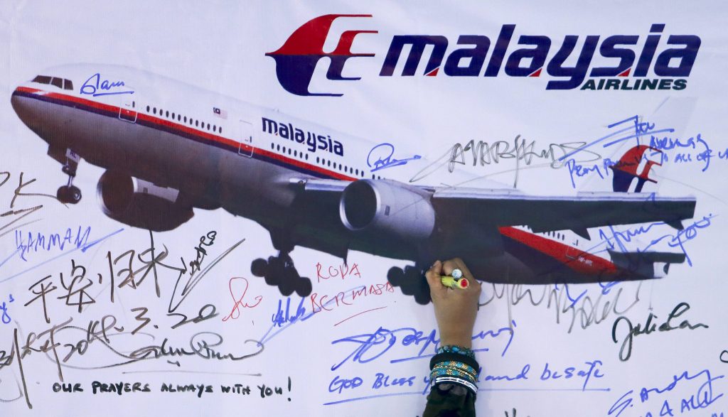 Tiga Perusahaan Siap Cari Puing MH370