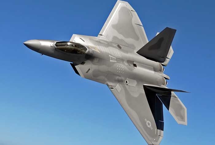 F-22 Raptor dalam 2 Menit 40 Detik
