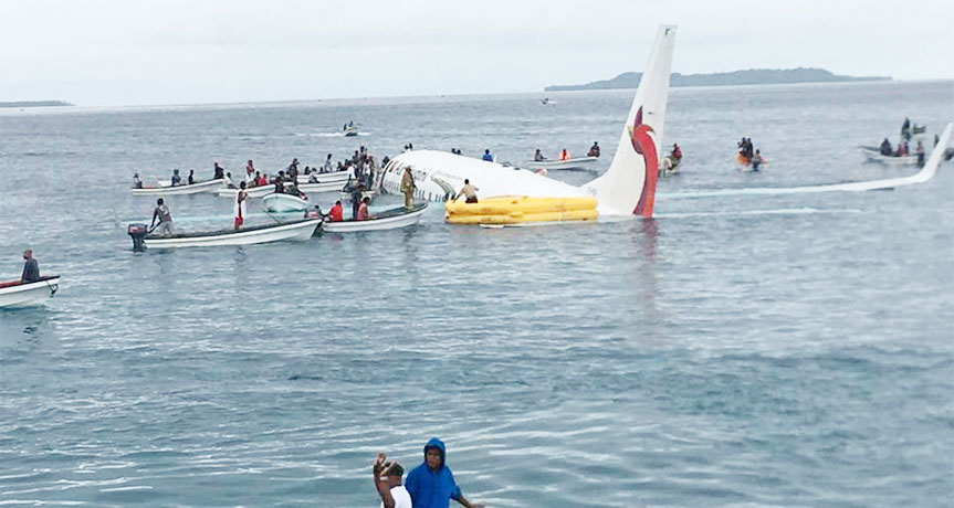 Pesawat Air Nugini Jatuh ke Laut, Seluruh Penumpang Selamat