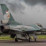 TNI AU Kerahkan Jet Tempur untuk Bangunkan Warga Makan Sahur