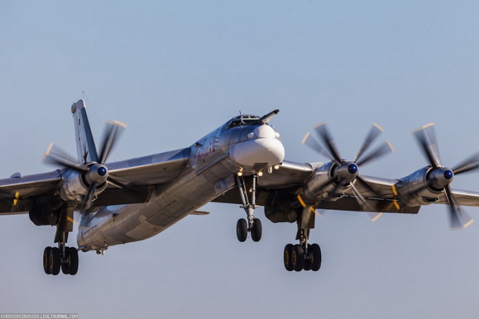 Rusia Instal Mesin Baru ke Bomber Tu-95MS