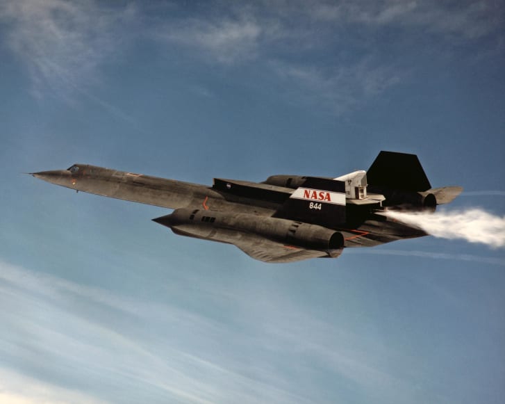 SR-71 Blackbird, Fantatis, Legendaris dan Ironis