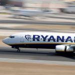 Masalah Terus Berlanjut, Ryanair Grounded 3 Boeing 737 Karena Ada Retakan