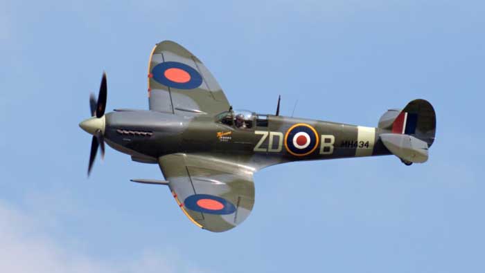 Spitfire, Pahlawan Inggris